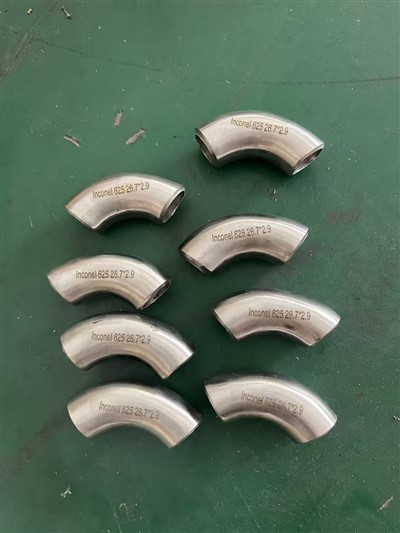 Inconel 625 olnbogi – 26,7 × 2,9 mm